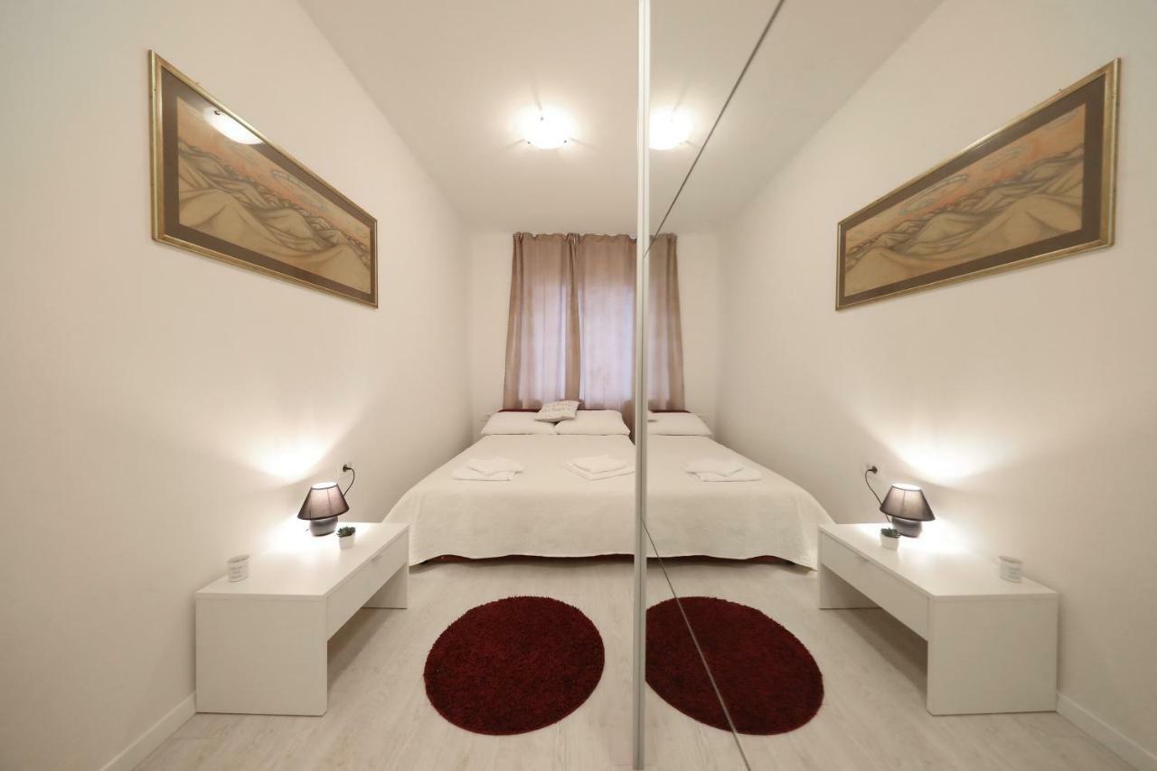 Apartment Luci Zara Esterno foto