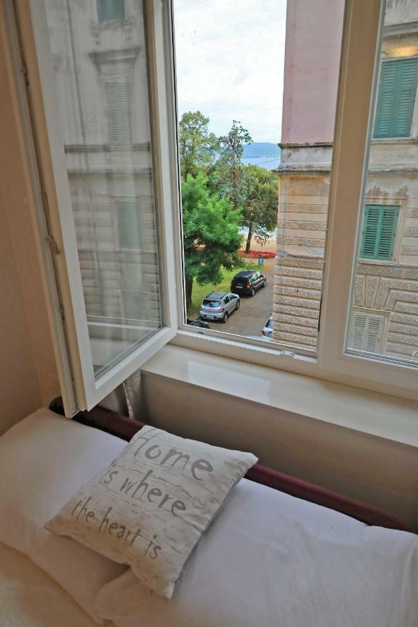 Apartment Luci Zara Esterno foto