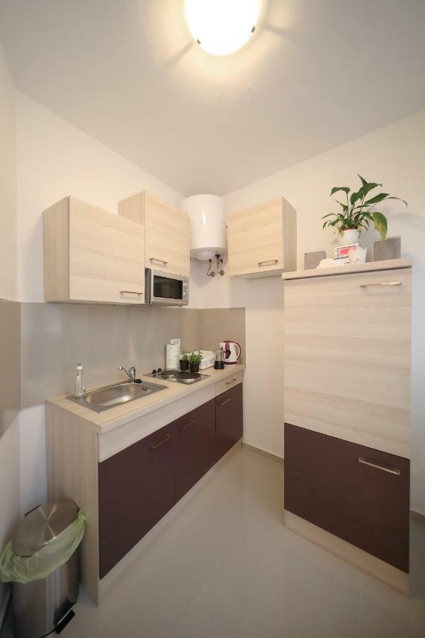 Apartment Luci Zara Esterno foto