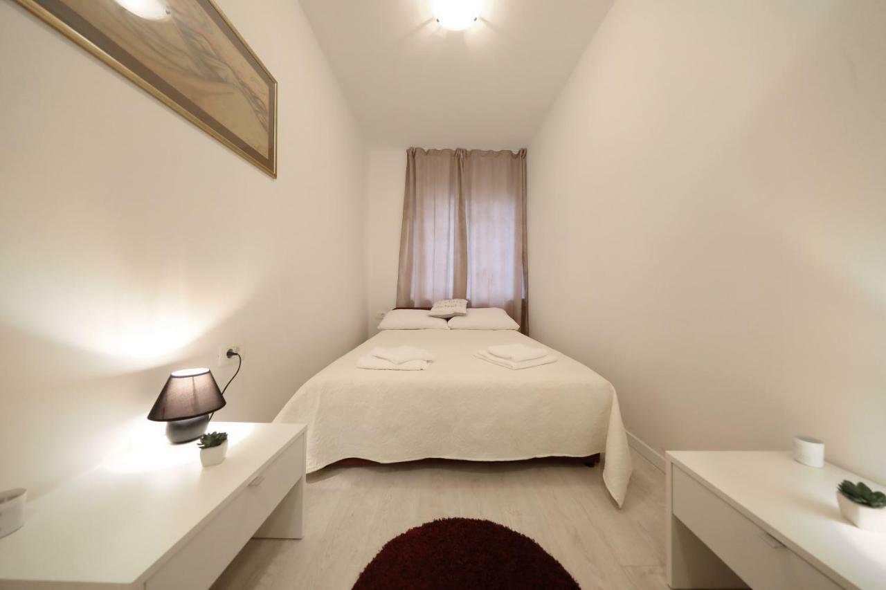 Apartment Luci Zara Esterno foto